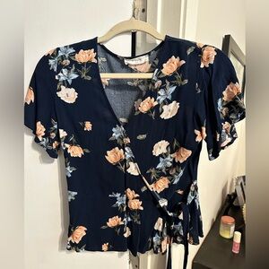 Cute blouse